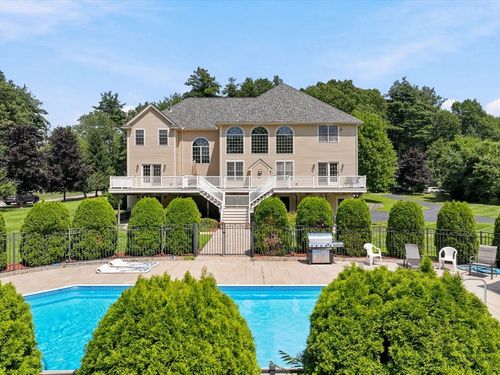 7 Jordyn Ln, Andover, MA, 01810-5337 | Card Image