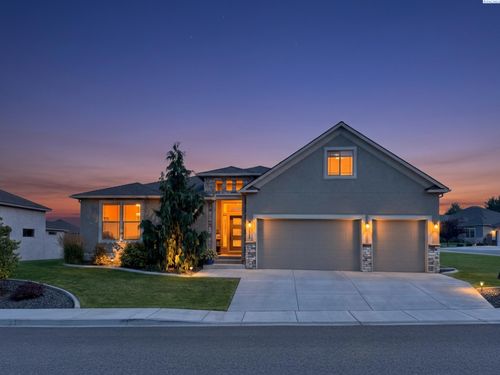 3065 Wild Canyon Way, Richland, WA, 99354-7801 | Card Image