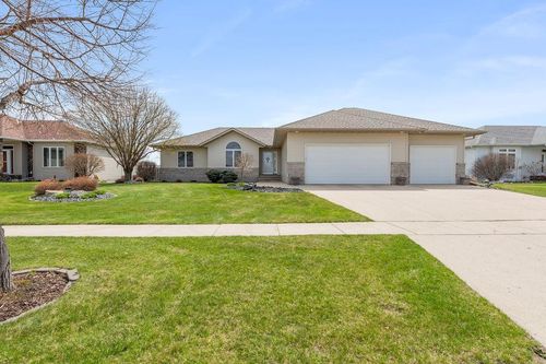 4432 3rd St S, Moorhead, MN, 56560-6725 | Card Image