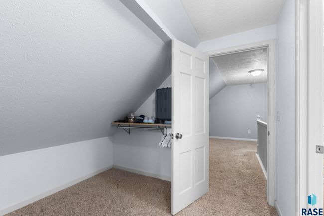 2424 S Main Ave, House other with 4 bedrooms, 3 bathrooms and null parking in Sioux Falls SD | Image 23