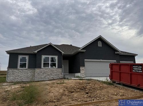 20522 Riviera Dr, Gretna, NE, 68028-4097 | Card Image