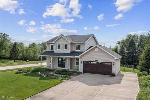 1960 George Dr, Brunswick, OH, 44212-3997 | Card Image
