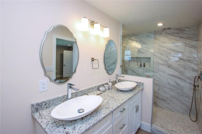 1057 Blue Heron Dr, House other with 2 bedrooms, 3 bathrooms and null parking in Sanibel FL | Image 22