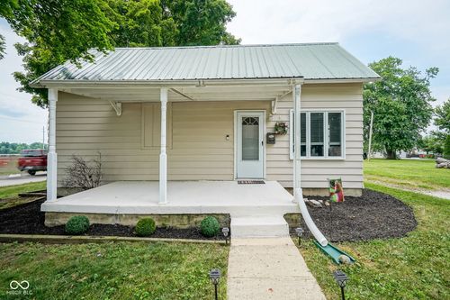 230 3rd St, Tipton, IN, 46072-1814 | Card Image