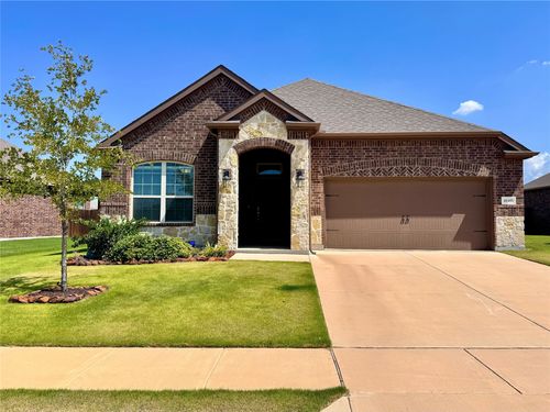 10305 Klondike Ln, Aubrey, TX, 76227-3806 | Card Image