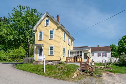 5 Pine Valley St, Wilton, NH, 03086-5511 | Card Image