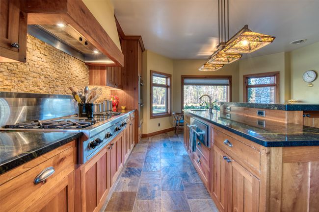 2291 Meridian Rd, House other with 5 bedrooms, 3 bathrooms and null parking in Victor MT | Image 20