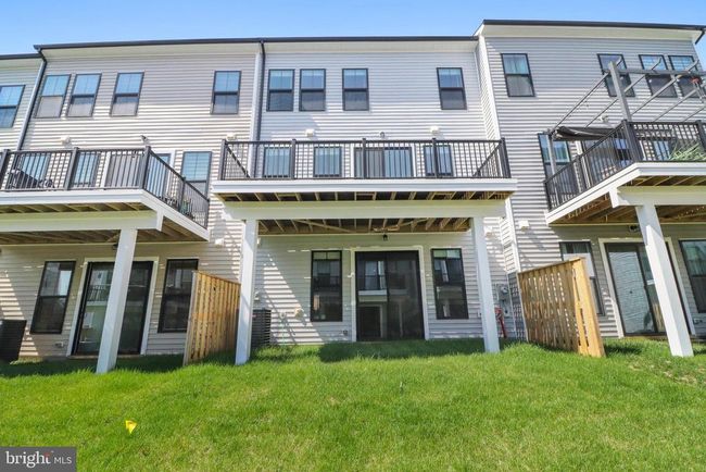21740 Charing Cross Ter, Townhouse with 3 bedrooms, 4 bathrooms and null parking in BROADLANDS VA | Image 34