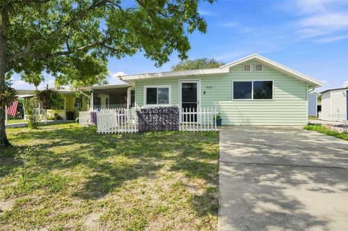 9483 Gray Fox Dr, WEEKI WACHEE, FL, 34613-3924 | Card Image