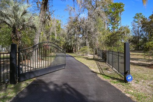 397 Se County Road 18a, STARKE, FL, 32091-8572 | Card Image