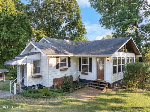 1500 Reaves Rd, Knoxville, TN, 37912-5511 | Card Image
