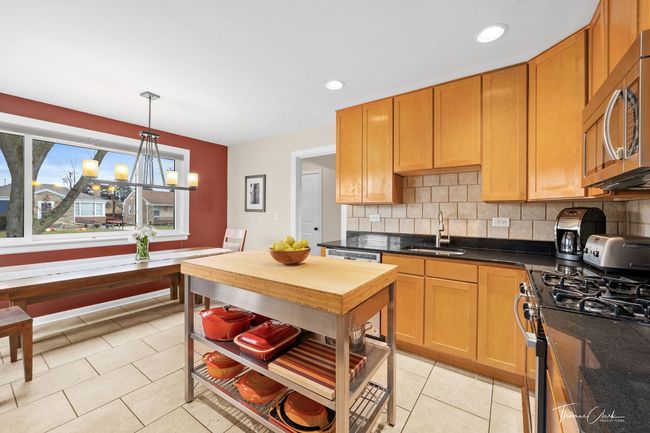 1926 Belleview Ave, House other with 3 bedrooms, 2 bathrooms and 2 parking in Westchester IL | Image 9
