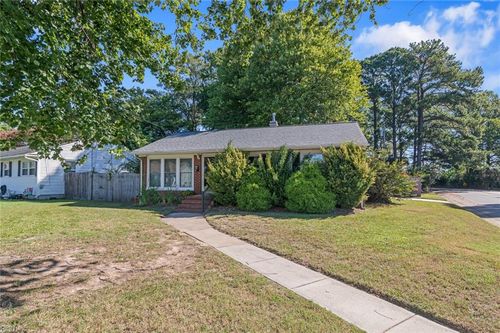 102 Lynnhaven Dr, Hampton, VA, 23666-2345 | Card Image