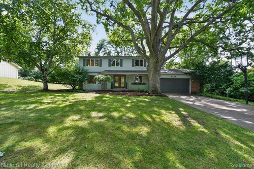 4245 Normanwood, West Bloomfield, MI, 48323-1754 | Card Image