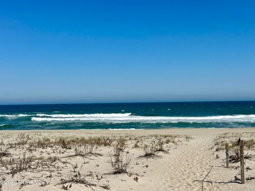5 Windward Rd, Beach Haven, NJ, 08008-5644 | Card Image