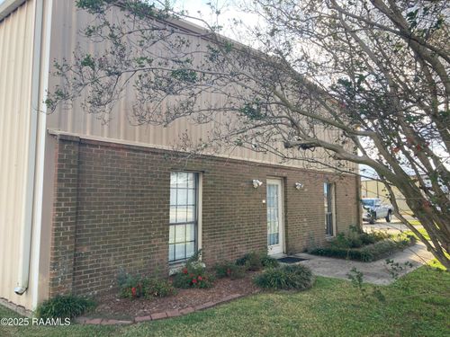 115 Row One, Lafayette, LA, 70508-4317 | Card Image
