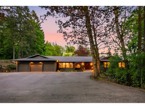 6200 Sw Round Hill Way, Portland, OR, 97221-1306 | Card Image