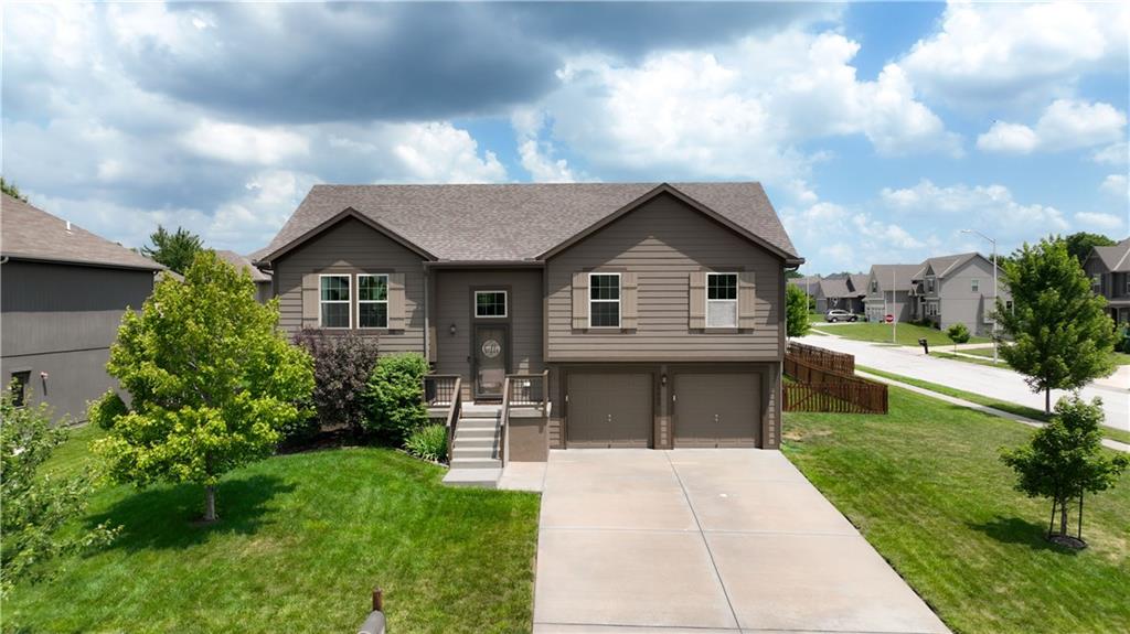 Oakland Ave, Kansas City, MO 64157