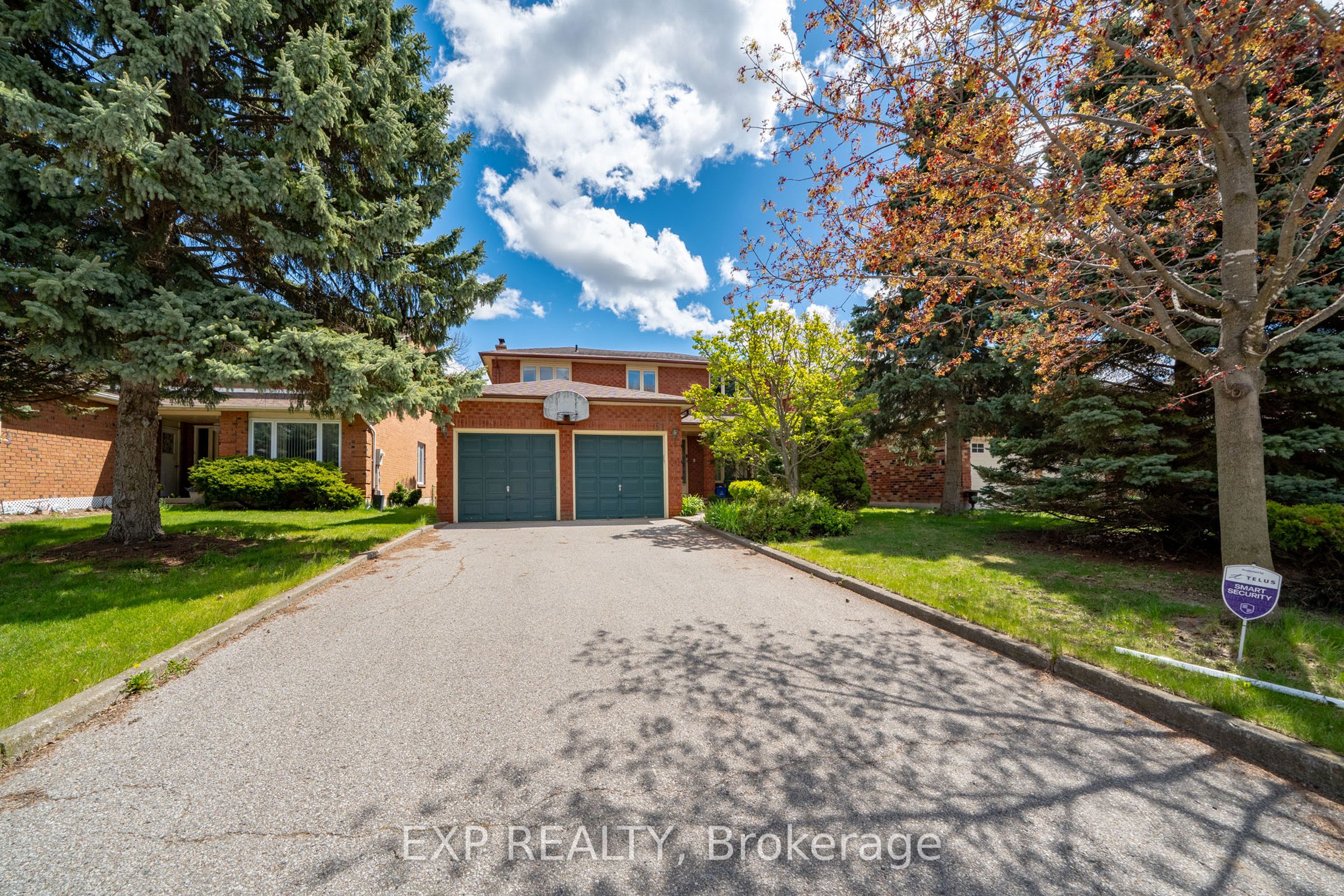 Residential in Richmond Hill 5
