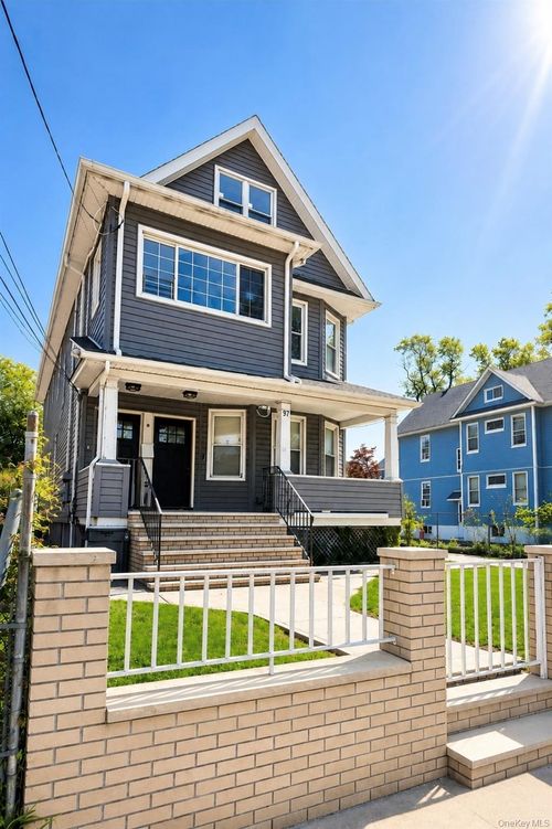 97 Elk St, New York, NY, 10007-1277 | Card Image