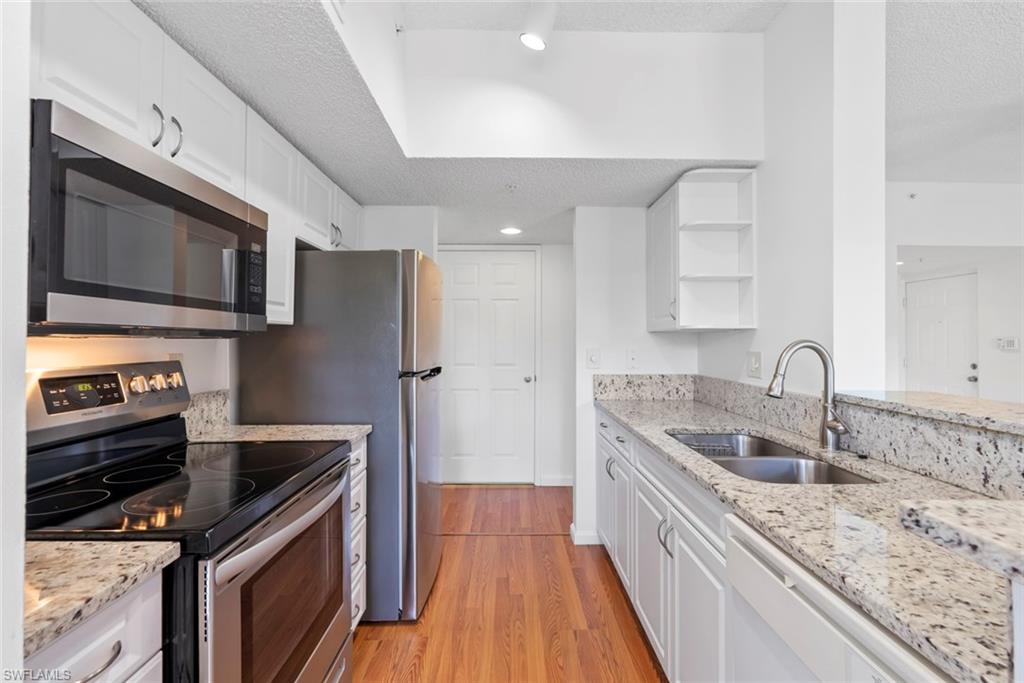 Residential Lease in NAPLES 3