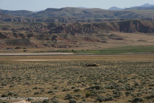 Lot 4 Flying Frog Ln, Dubois, WY, 82513-8916 | Card Image
