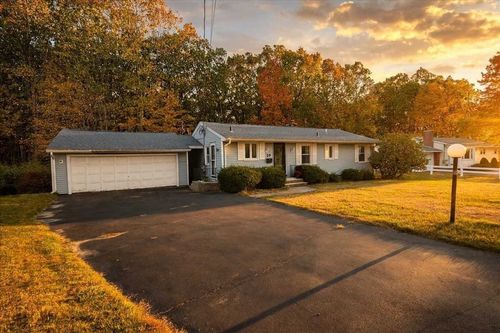 29 Laurel Hill Ln, Holden, MA, 01520-1619 | Card Image