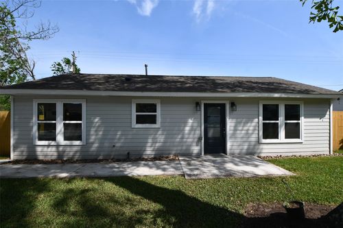 10946 Fullerton Dr, Houston, TX, 77043-1908 | Card Image
