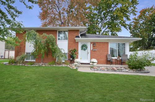 43475 Deborah Dr, Sterling Heights, MI, 48313-1838 | Card Image