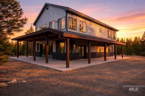 222 Buckcamp Ln, McCall, ID, 83638-5092 | Card Image