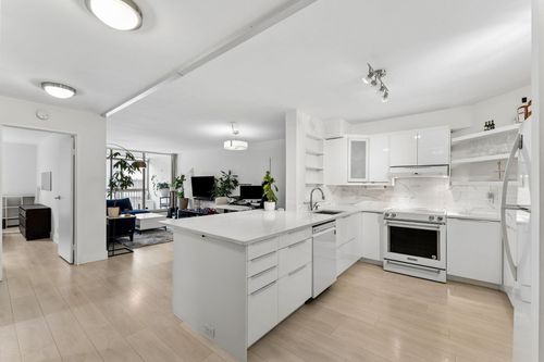 905-2024 Fullerton Avenue, North Vancouver, BC, V7P3G4 | Card Image