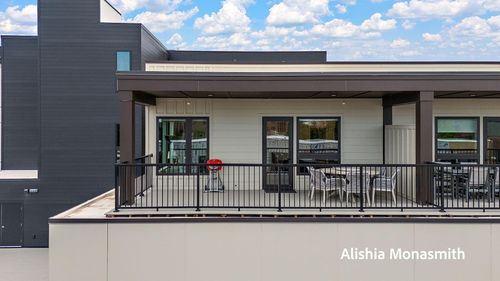 unit-1-300 Washington Ave, Grand Haven, MI, 49417-3337 | Card Image