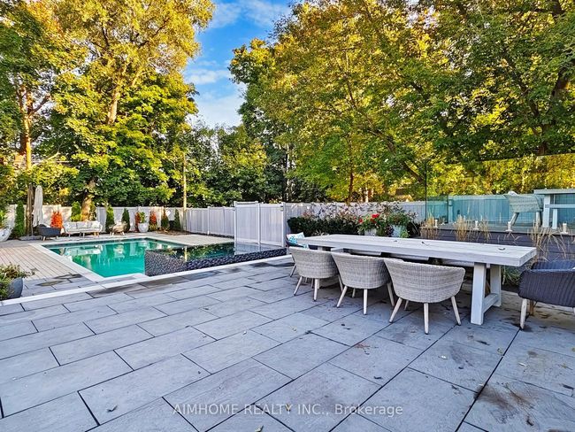 105 Ashbourne Dr, House other with 5 bedrooms, 5 bathrooms and 4 parking in Etobicoke ON | Image 47