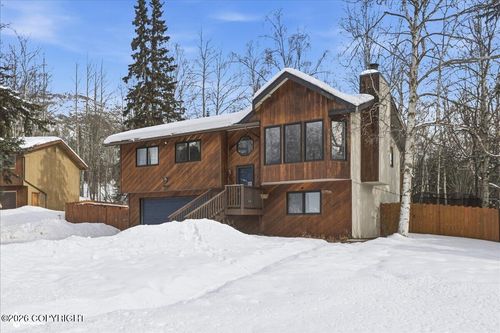 9621 Nizki Cir, Eagle River, AK, 99577-8709 | Card Image