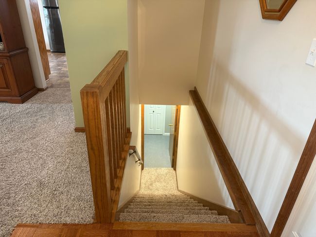 Stairway to Lower Level | Image 7