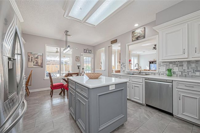 5803 Slashwood Ln, House other with 4 bedrooms, 4 bathrooms and 3 parking in Spring TX | Image 15