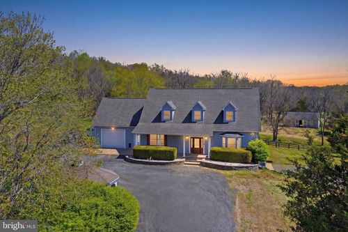 9571 Foxville Rd, WARRENTON, VA, 20186-8650 | Card Image