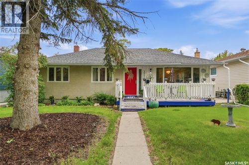 3226 Whitmore Ave, Regina, SK, S4S1B9 | Card Image
