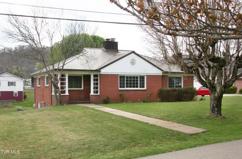 612 Oakwood Ave, Pennington Gap, VA, 24277-2710 | Card Image