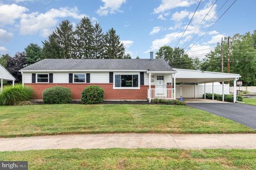 16 Palmer Dr, Camp Hill, PA, 17011-7921 | Card Image