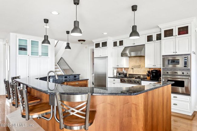 Kitchen with Stainless Steel Appliances | Image 12