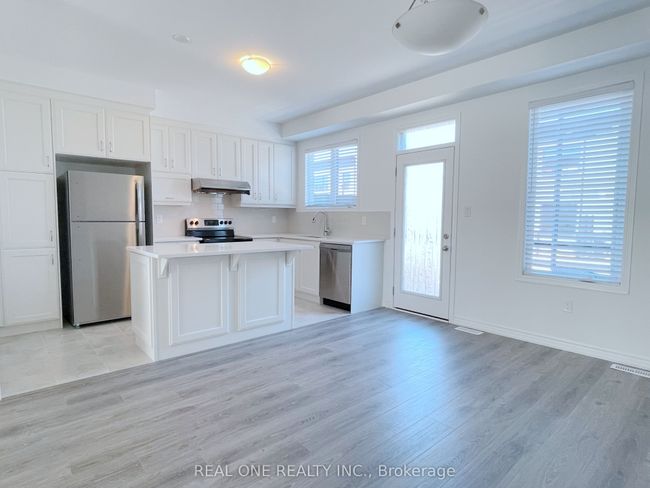 101 Grovewood Common, House attached with 4 bedrooms, 4 bathrooms and null parking in Oakville ON | Image 4