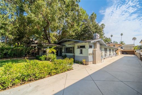 580 N Holliston Ave, Pasadena, CA, 91106 | Card Image