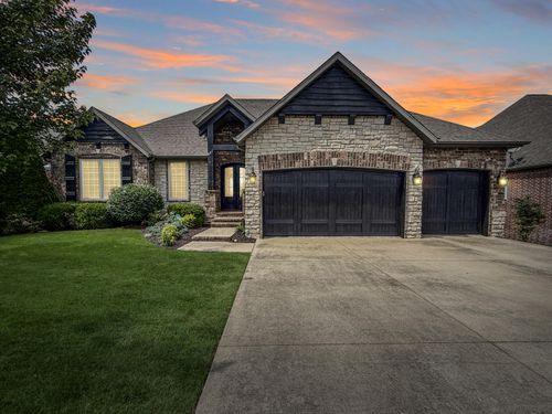 827 Beaufort St, Nixa, MO, 65714-7643 | Card Image