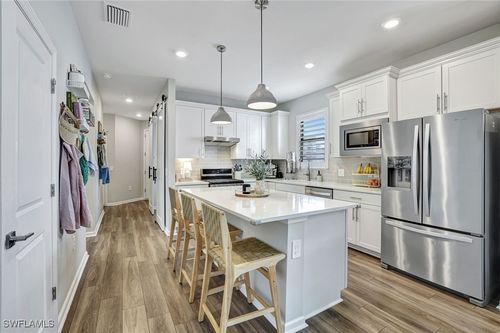 2240 Yellowfin Cir, NAPLES, FL, 34114-8337 | Card Image