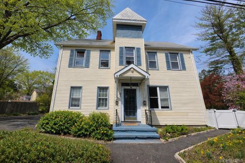 60 Main St, Tappan, NY, 10983-2412 | Card Image