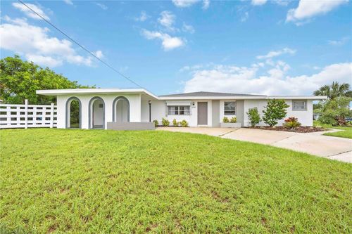 2055 Hariet St, PORT CHARLOTTE, FL, 33952-4649 | Card Image
