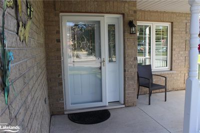 144 Meadow Lane, Townhouse with 2 bedrooms, 1 bathrooms and 2 parking in Wasaga Beach ON | Image 3