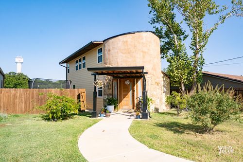 507 S Ostrom Ave, Eastland, TX, 76448-2411 | Card Image