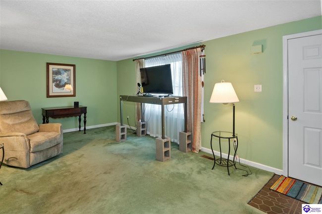 300 Linda Lane, House other with 3 bedrooms, 1 bathrooms and null parking in Elizabethtown KY | Image 7